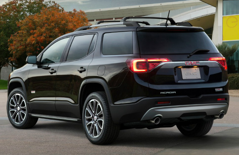 picture of 2019 GMC Acadia exterior rear driver side